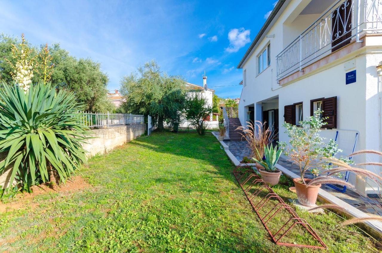 Apartment Zdenko โรวีน ภายนอก รูปภาพ