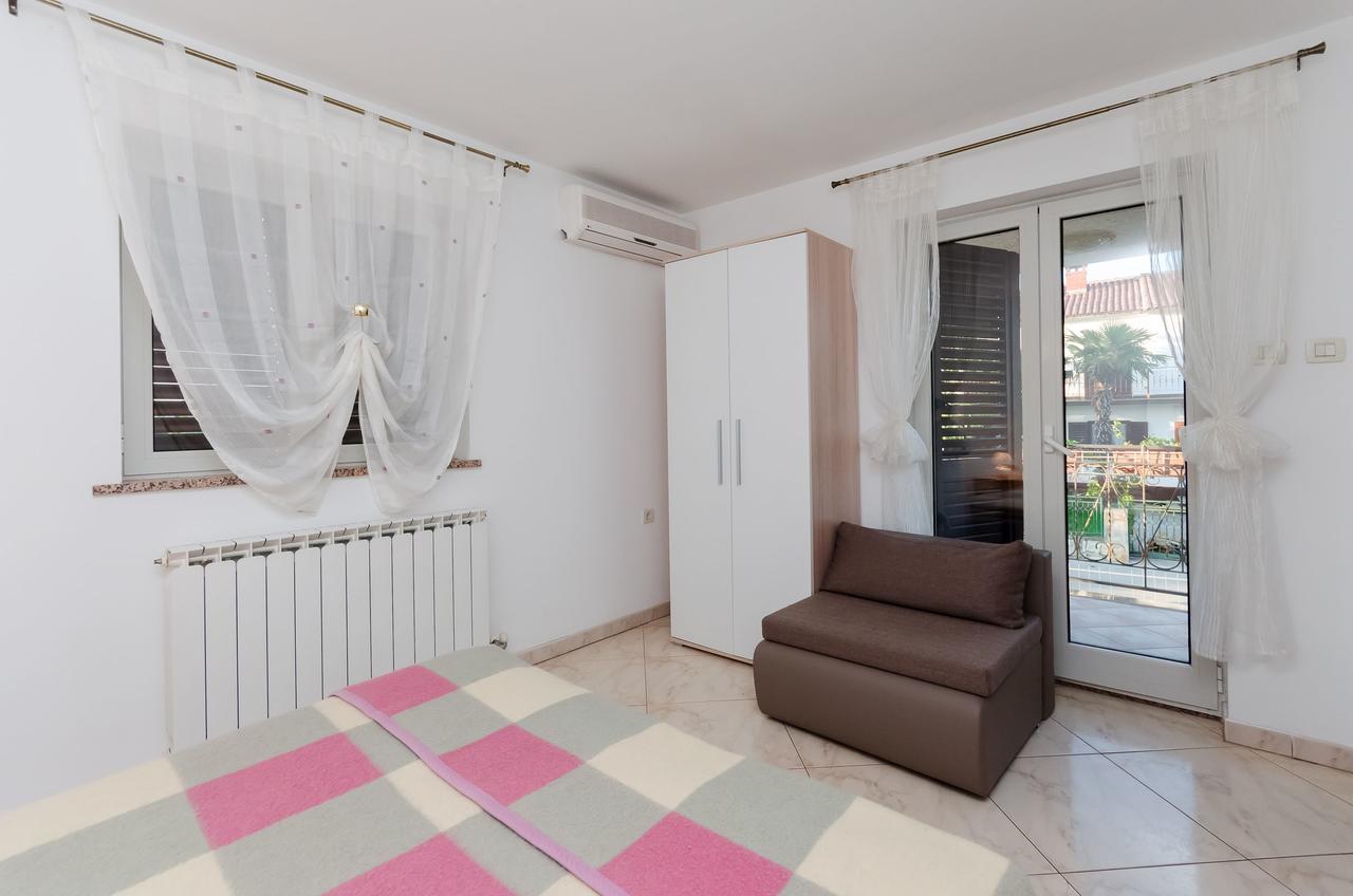 Apartment Zdenko โรวีน ภายนอก รูปภาพ