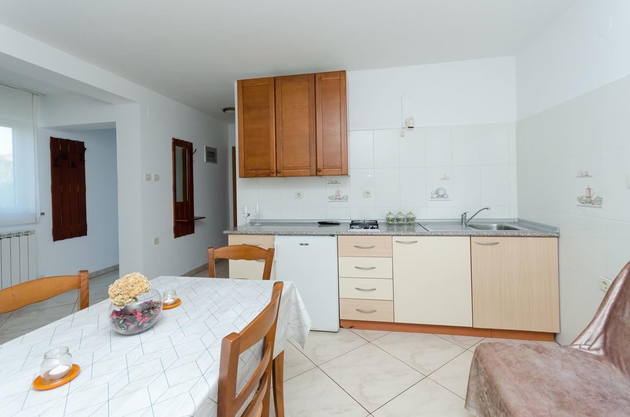 Apartment Zdenko โรวีน ภายนอก รูปภาพ
