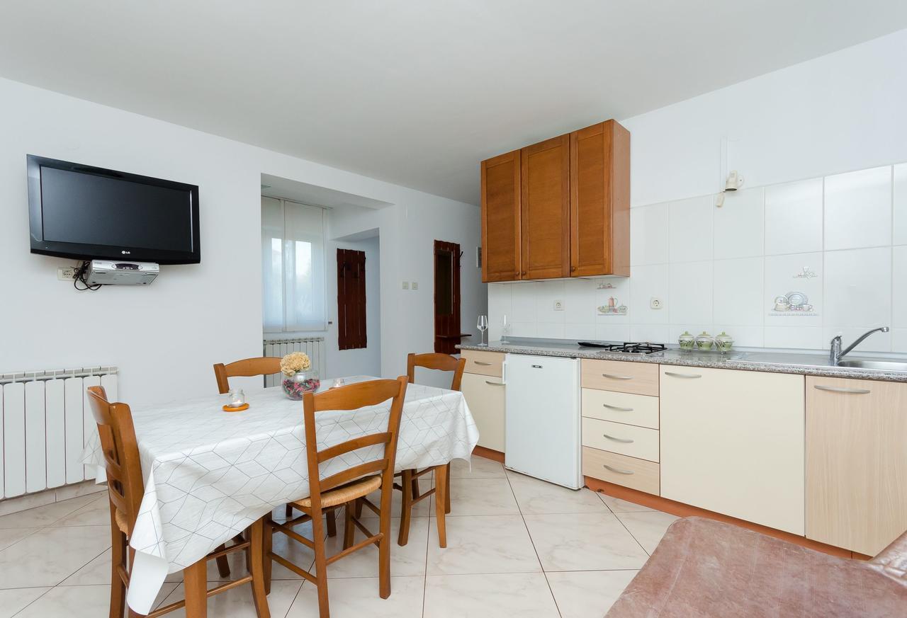 Apartment Zdenko โรวีน ภายนอก รูปภาพ